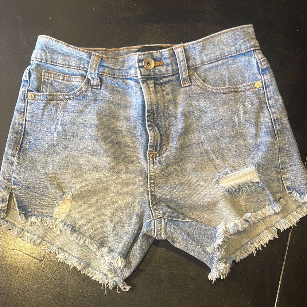 Denim Frayed Hem high rise Kendall + Kylie Icon Shorts size 3/26